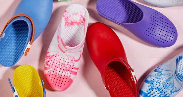 Plastic footwear 2025