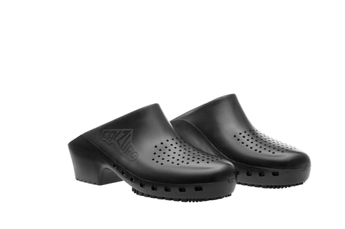 Calzuro Classic clogs with upper holes