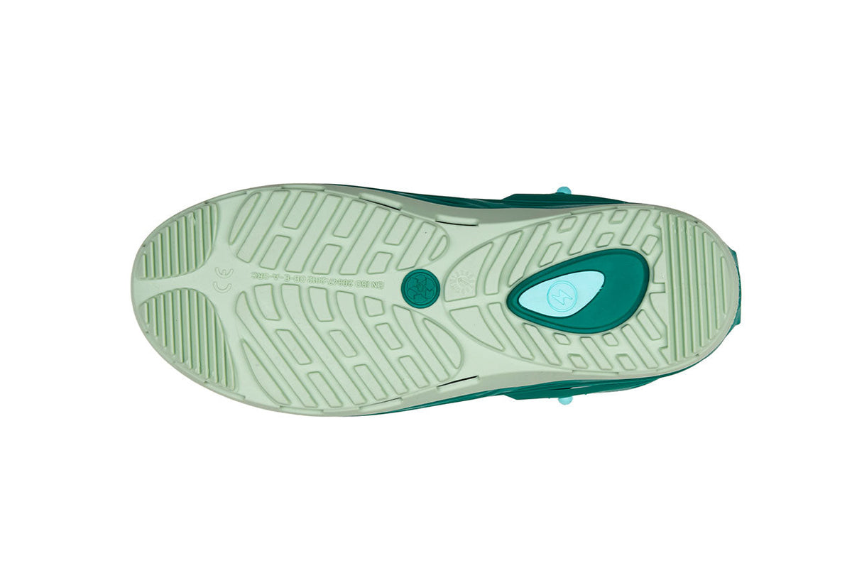 Calzuro Rebel autoclavable closed heel shoe - DEMO